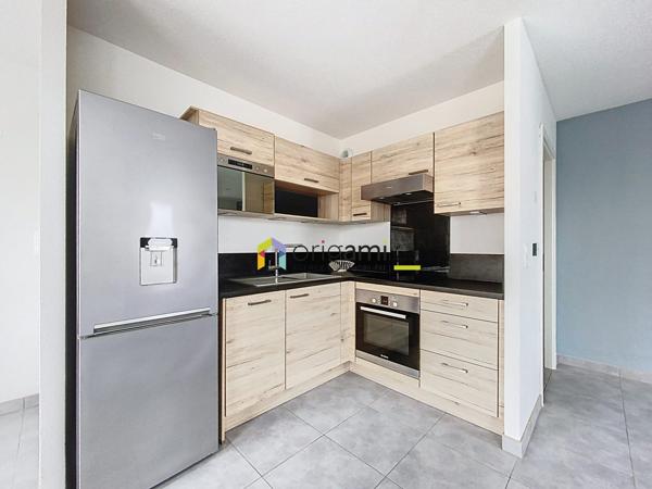 LINGOLSHEIM - Spacieux 2P meublé