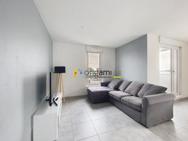 LINGOLSHEIM - Spacieux 2P meublé