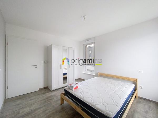 LINGOLSHEIM - Spacieux 2P meublé