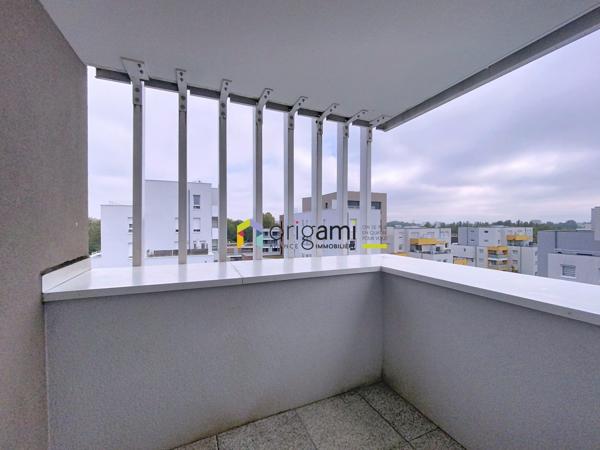 LINGOLSHEIM - Spacieux 2P meublé