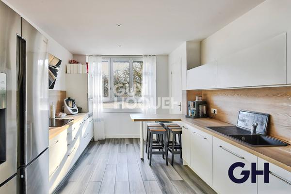 Métro D - LES ESSARTS - Appartement refait à neuf 100m2