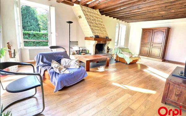 Maison à vendre    9 pièces •  Le Mée-sur-Seine
