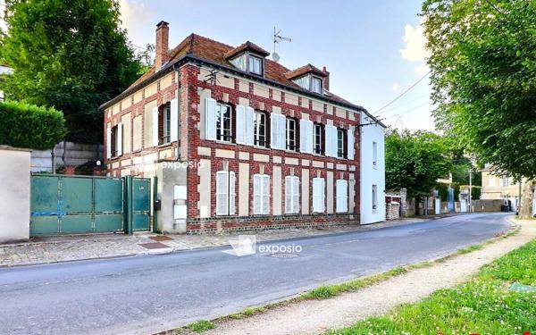 Maison à vendre    9 pièces •  Le Mée-sur-Seine