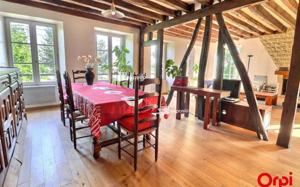 Maison à vendre    9 pièces •  Le Mée-sur-Seine