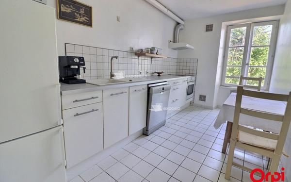 Maison à vendre    9 pièces •  Le Mée-sur-Seine