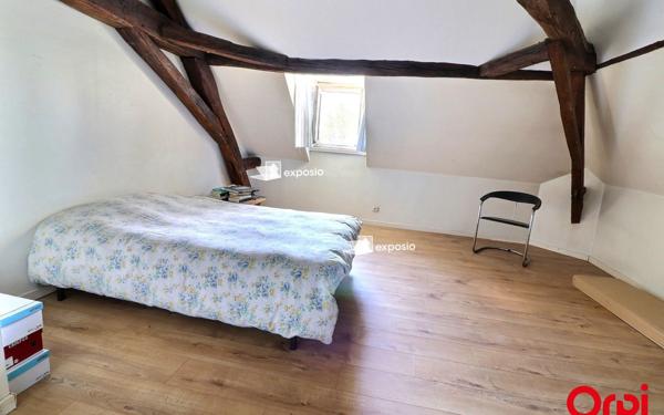 Maison à vendre    9 pièces •  Le Mée-sur-Seine