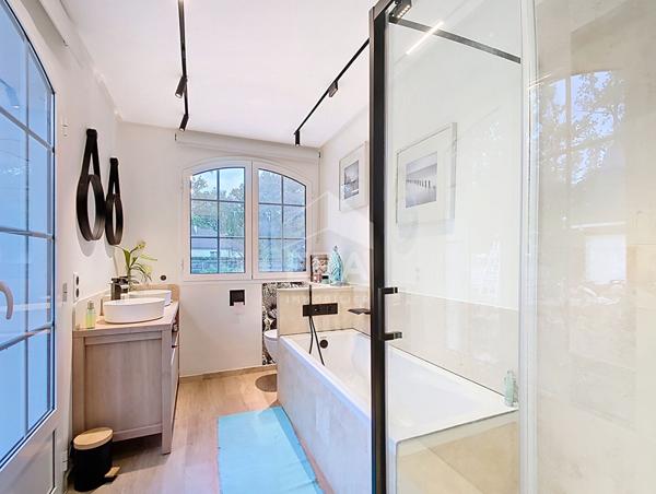 Domaine du Lys  Propriété de caractère au fort potentiel