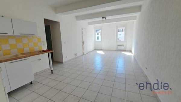 VIDAUBAN appartement F3 au calme en centre village