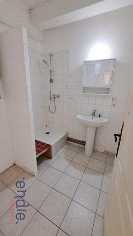 VIDAUBAN appartement F3 au calme en centre village