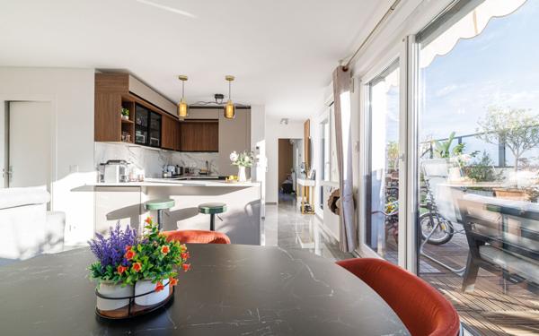 Appartement à vendre    4 pièces •  Nice