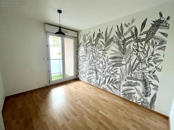 Location - Appartement Reims 51100 4 pièces 76 m 2