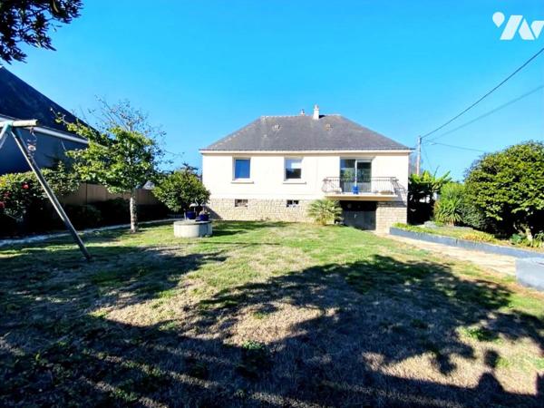 Maison familiale avec beau potentiel – Centre-bourg de Plescop