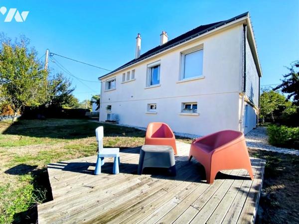 Maison familiale avec beau potentiel – Centre-bourg de Plescop