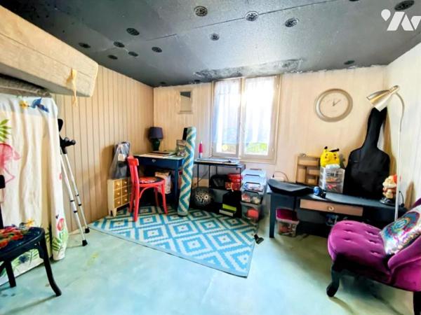 Maison familiale avec beau potentiel – Centre-bourg de Plescop