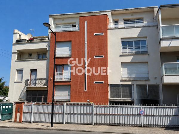 Bureau à louer – 60,7 m² au total – À 8 min à pied du métro ligne 12