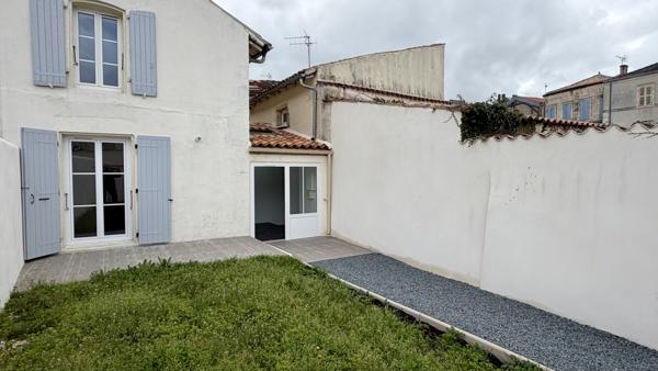 Jolie maison coeur de ville de St Jean d'Angély Saint-Jean-d'Angély (17400)