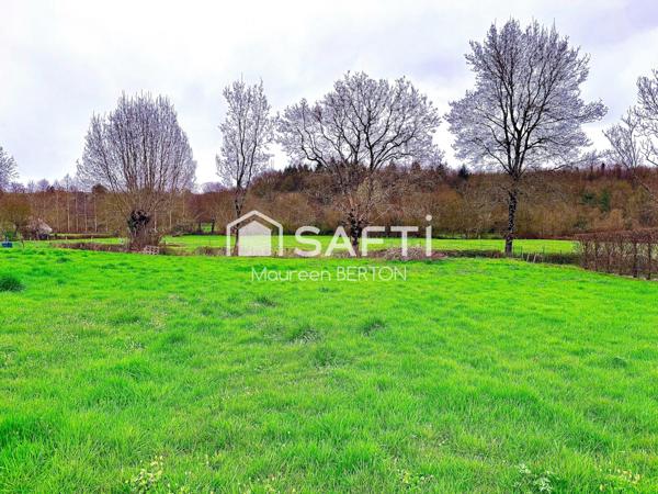 Terrain idéal, vue dégagée, proche centre-bourg !