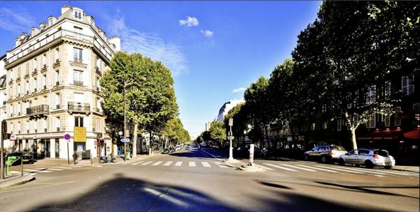 Ternes - Maillot, Appartement 3 pièces style atelier avec terrasse sans vis à vis
