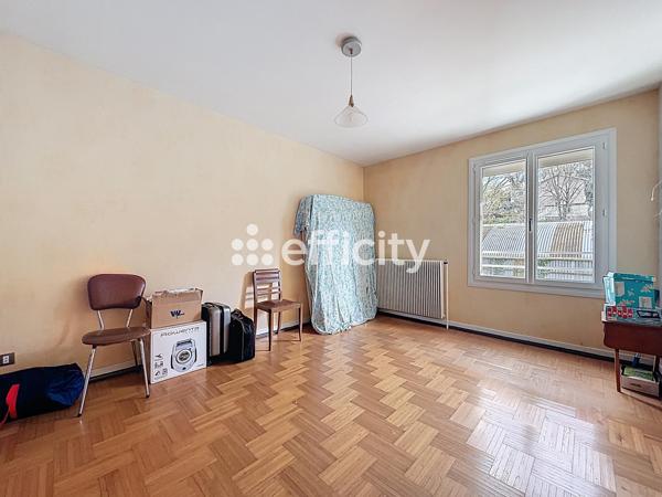 Maison 4 pièces - 106 m² Exclusivité efficity