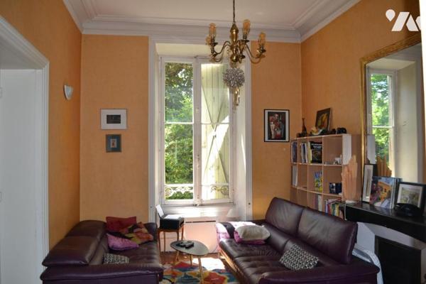 GRANDE BATISSE EN PIERRE AVEC TERRAIN ATTENANT DE 4000 m²