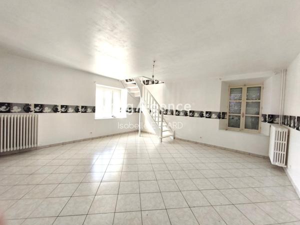 Maison à Montmirail, 51210 - 7 pièces 157m²