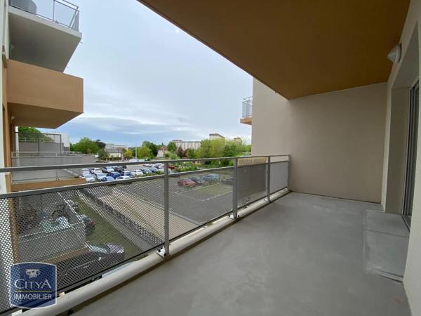 Appartement à louer 3 pièces 60.85m² Lucé (28110)