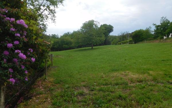 Terrain à vendre    Saint-Yrieix-la-Perche