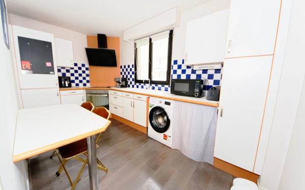 Appartement à vendre    2 pièces • 54,50 m2 Paris 20