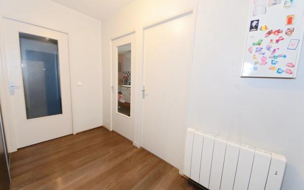 Appartement à vendre    2 pièces • 54,50 m2 Paris 20