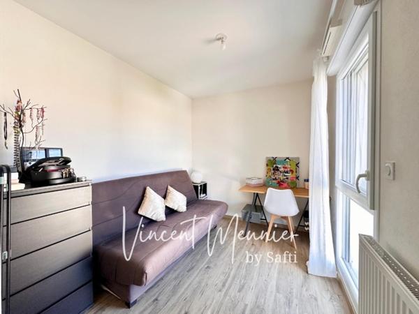 Appartement récent avec grande Terrasse et Garage !