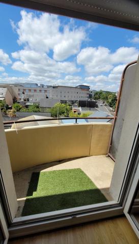 Superbe T1 avec balcon et ascenseur