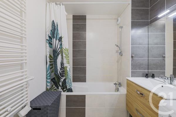 Appartement T3 à vendre  3 pièces - 61,25 m2 ECHIROLLES - 38