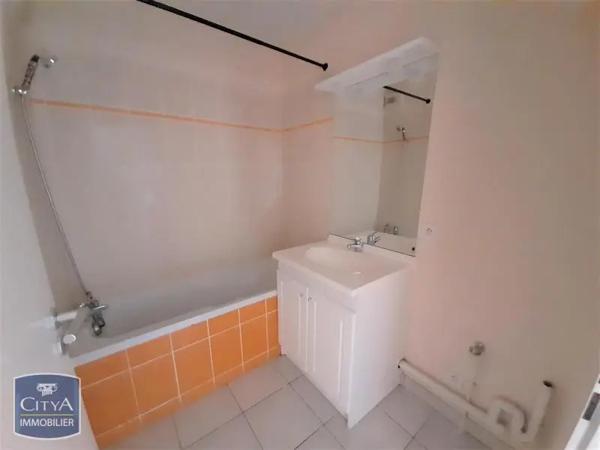 Appartement à louer 3 pièces 68.2m² Limoges (87100)