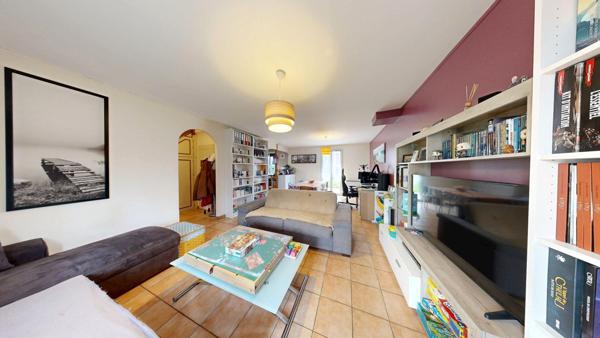 Maison Les Mureaux 90 m², 3 chambres, parcelle 360 m²