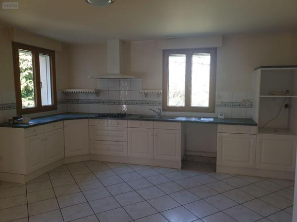 Propriete à louer à Moulay en Mayenne (53100), ref : 53047/27