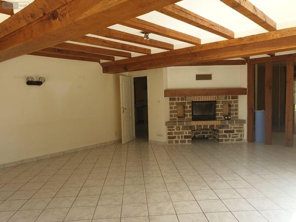 Propriete à louer à Moulay en Mayenne (53100), ref : 53047/27