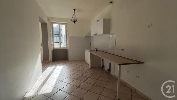 Immeuble à vendre  159 m2 THENAC - 17