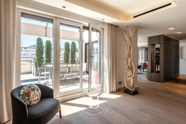 Lyon 6ème, Appartement 3 Chambres -  170 m² à vendre