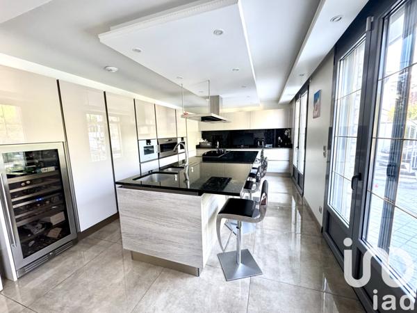 Maison à vendre 11 pièces 327 m² Soisy-sous-Montmorency