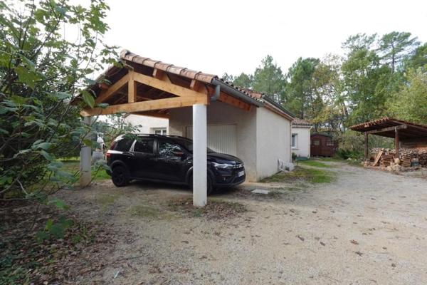 GRANDE VILLA AVEC TERRAIN ATTENNAT DE 2770 m²