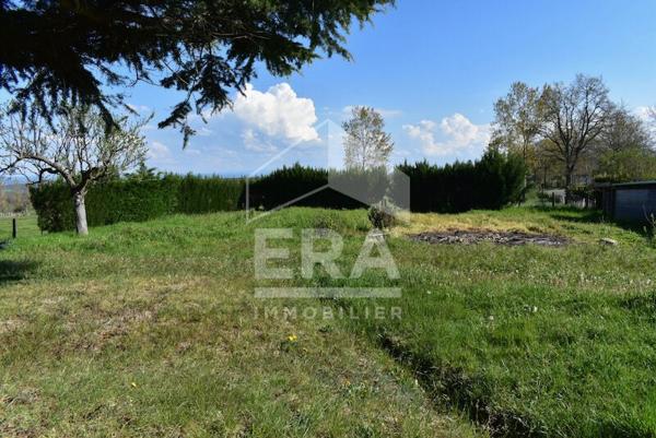 Terrain constructible de 1 120 m² à Vézelin-sur-Loire Vue dégagée Libre constructeur