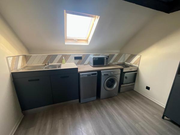 Studio avec mezzanine