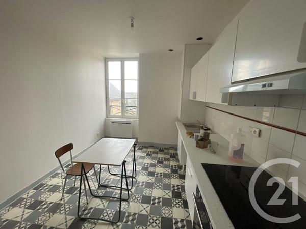 Immeuble à vendre  202 m2 SILLE LE GUILLAUME - 72