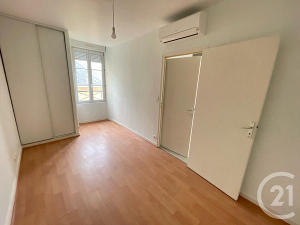 Immeuble à vendre  202 m2 SILLE LE GUILLAUME - 72