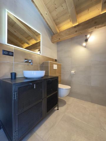 Gérardmer (88400) Chalet Contemporain d'Exception : Piscine, Sauna, et Hammam dans un Cadre Idyllique