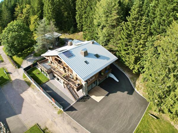 Gérardmer (88400) Chalet Contemporain d'Exception : Piscine, Sauna, et Hammam dans un Cadre Idyllique