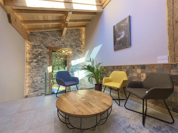 Gérardmer (88400) Chalet Contemporain d'Exception : Piscine, Sauna, et Hammam dans un Cadre Idyllique