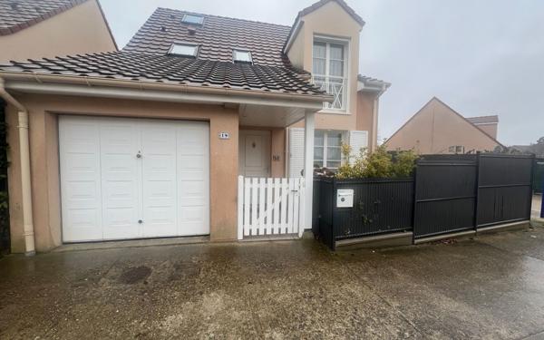 Maison à vendre    6 pièces •  Menucourt