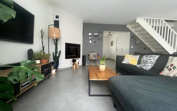 Maison à vendre    6 pièces •  Menucourt