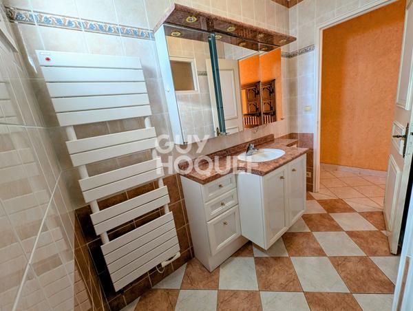 Maison Chateau Gontier Sur Mayenne 9 pièce(s)